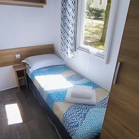 Camping Mobil-home Familial 3 *