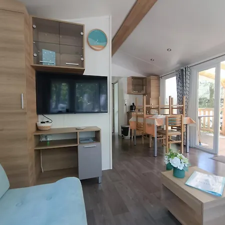 Mobil-home Familial 3 *